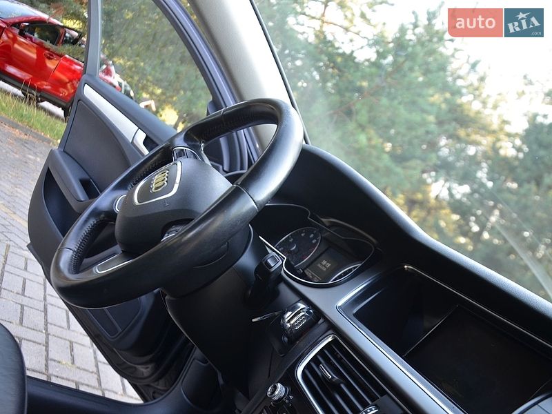 Седан Audi A4 2014 в Дрогобыче