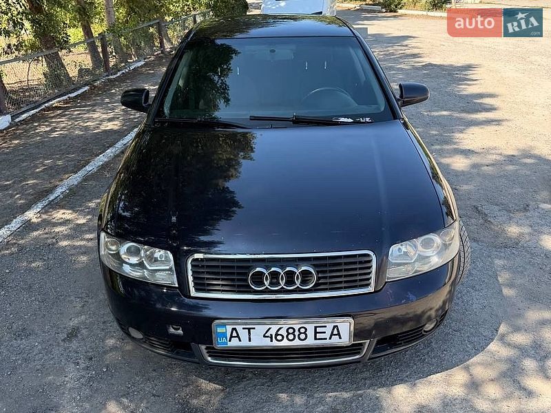Седан Audi A4 2001 в Монастириській