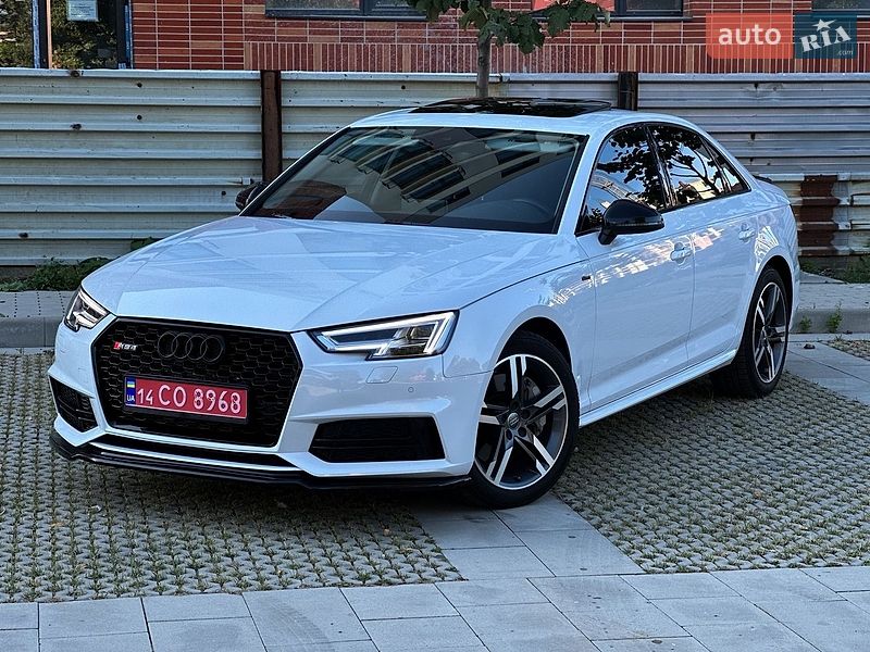 Седан Audi A4 2016 в Самборі