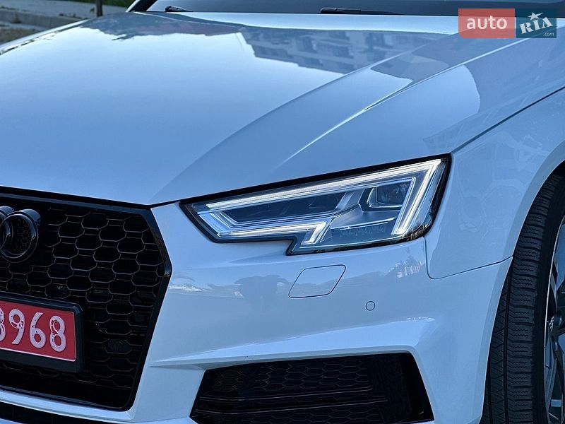 Седан Audi A4 2016 в Самборі