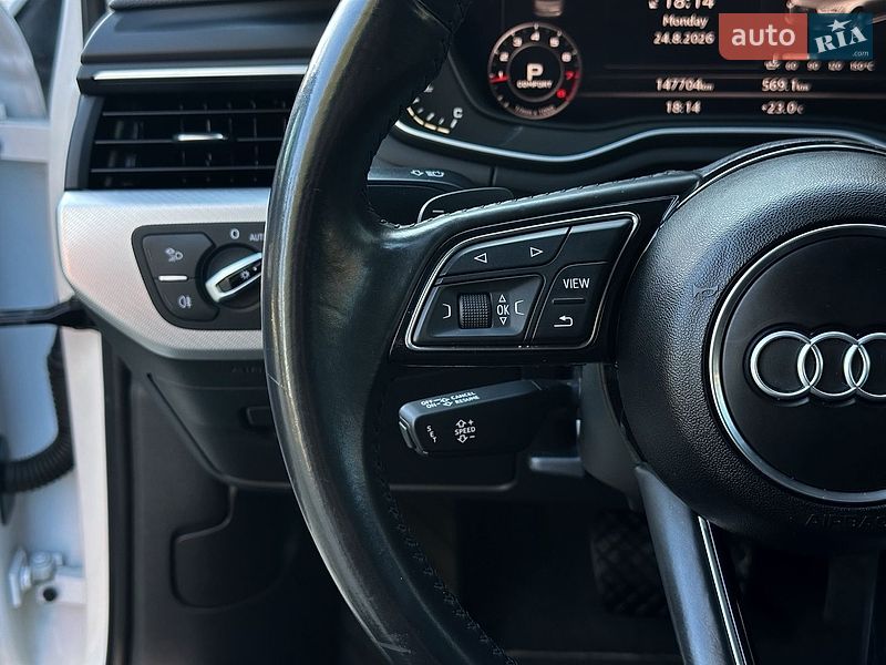 Седан Audi A4 2016 в Самборі