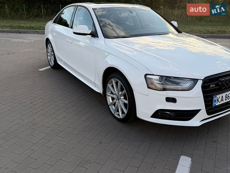 Седан Audi A4 2015 в Борисполі
