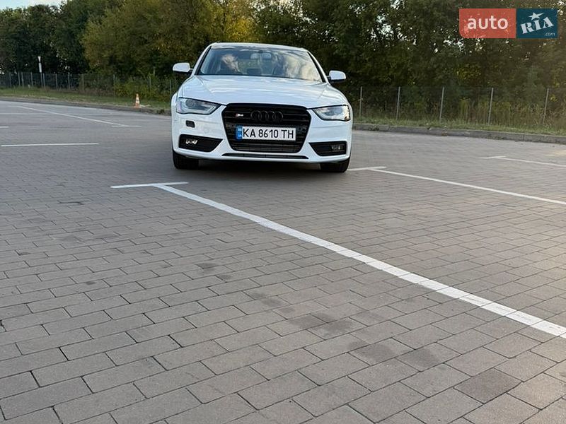 Седан Audi A4 2015 в Борисполі