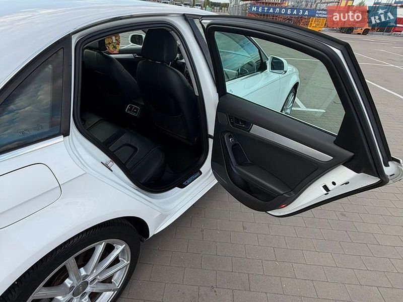 Седан Audi A4 2015 в Борисполі
