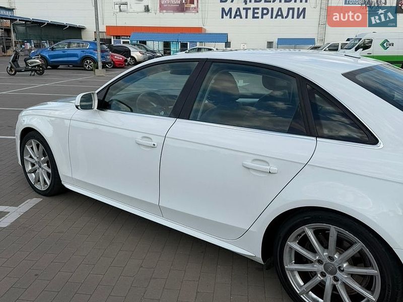 Седан Audi A4 2015 в Борисполі
