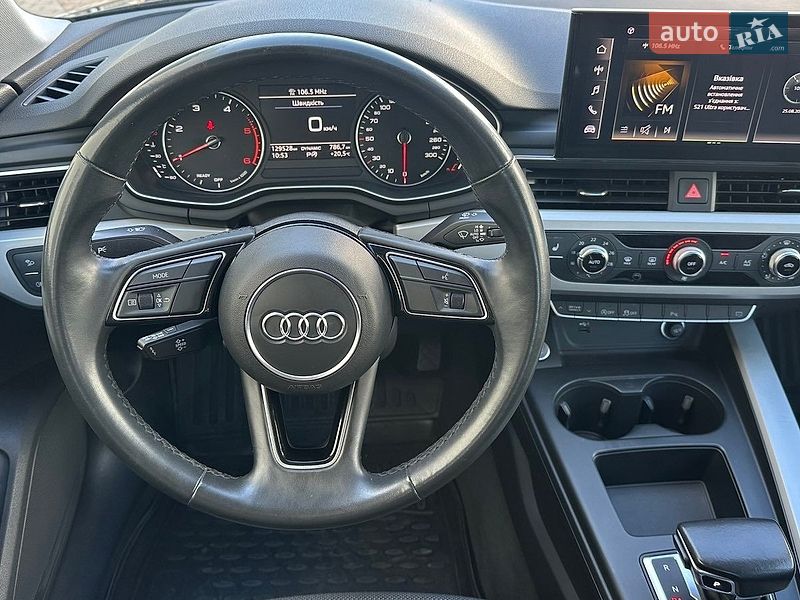 Седан Audi A4 2021 в Киеве