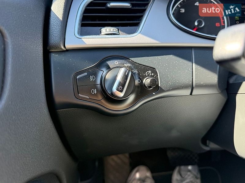 Седан Audi A4 2014 в Киеве фото 22 Седан Audi A4 2014 в Киеве