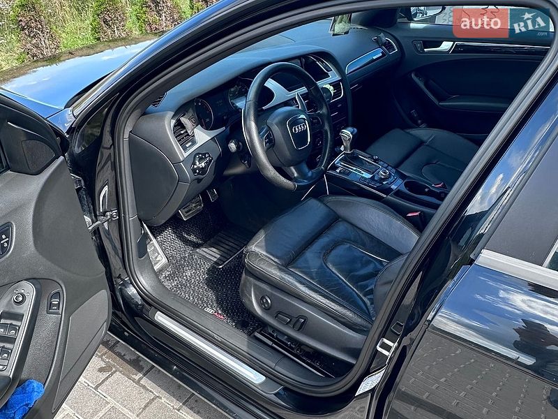 Седан Audi A4 2010 в Золочеве