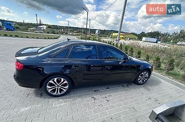 Седан Audi A4 2010 в Золочеве