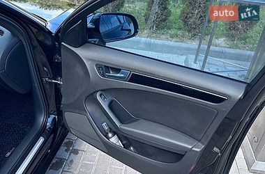 Седан Audi A4 2010 в Золочеве