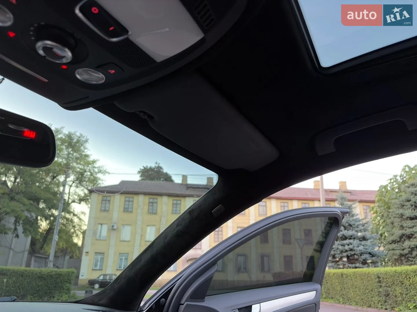 2012 Audi A4 - мініатюра 18