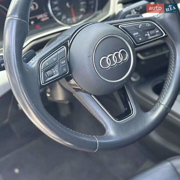 Седан Audi A4 2018 в Киеве