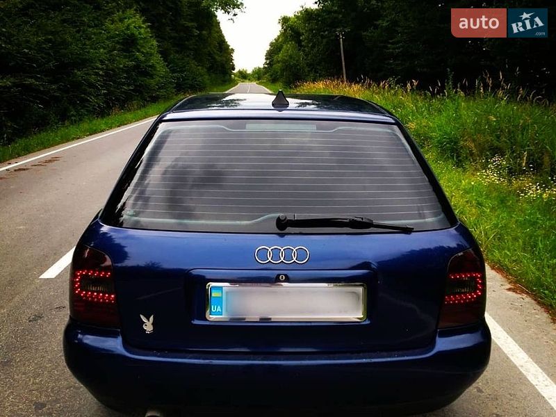 Універсал Audi A4 1998 в Львові