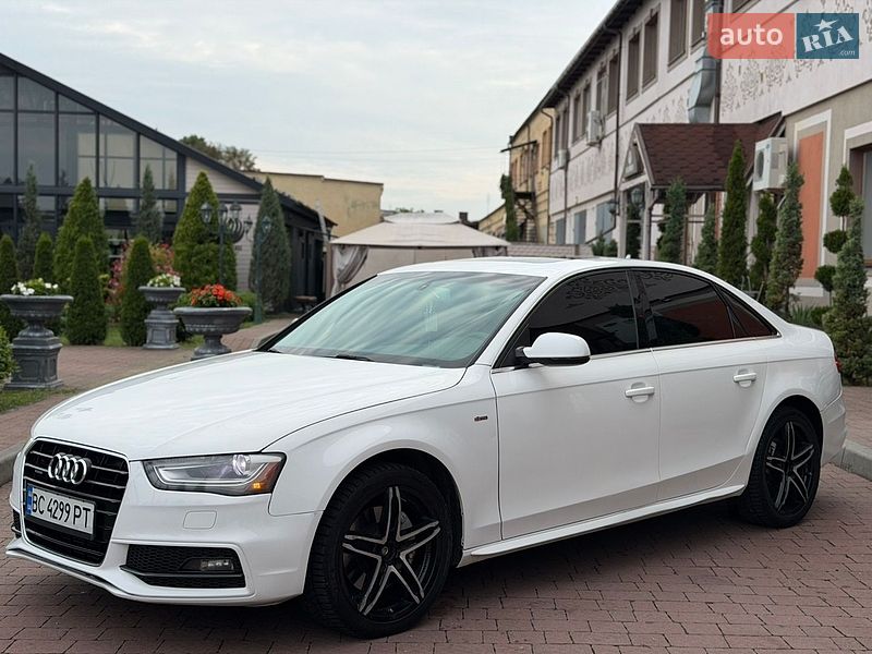 Седан Audi A4 2013 в Львове