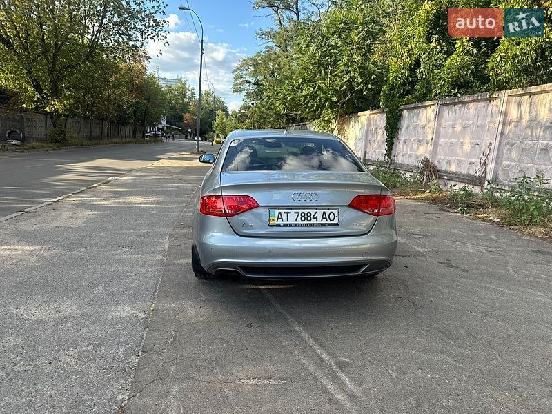 Седан Audi A4 2011 в Києві