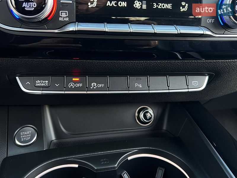 Універсал Audi A4 2015 в Дрогобичі