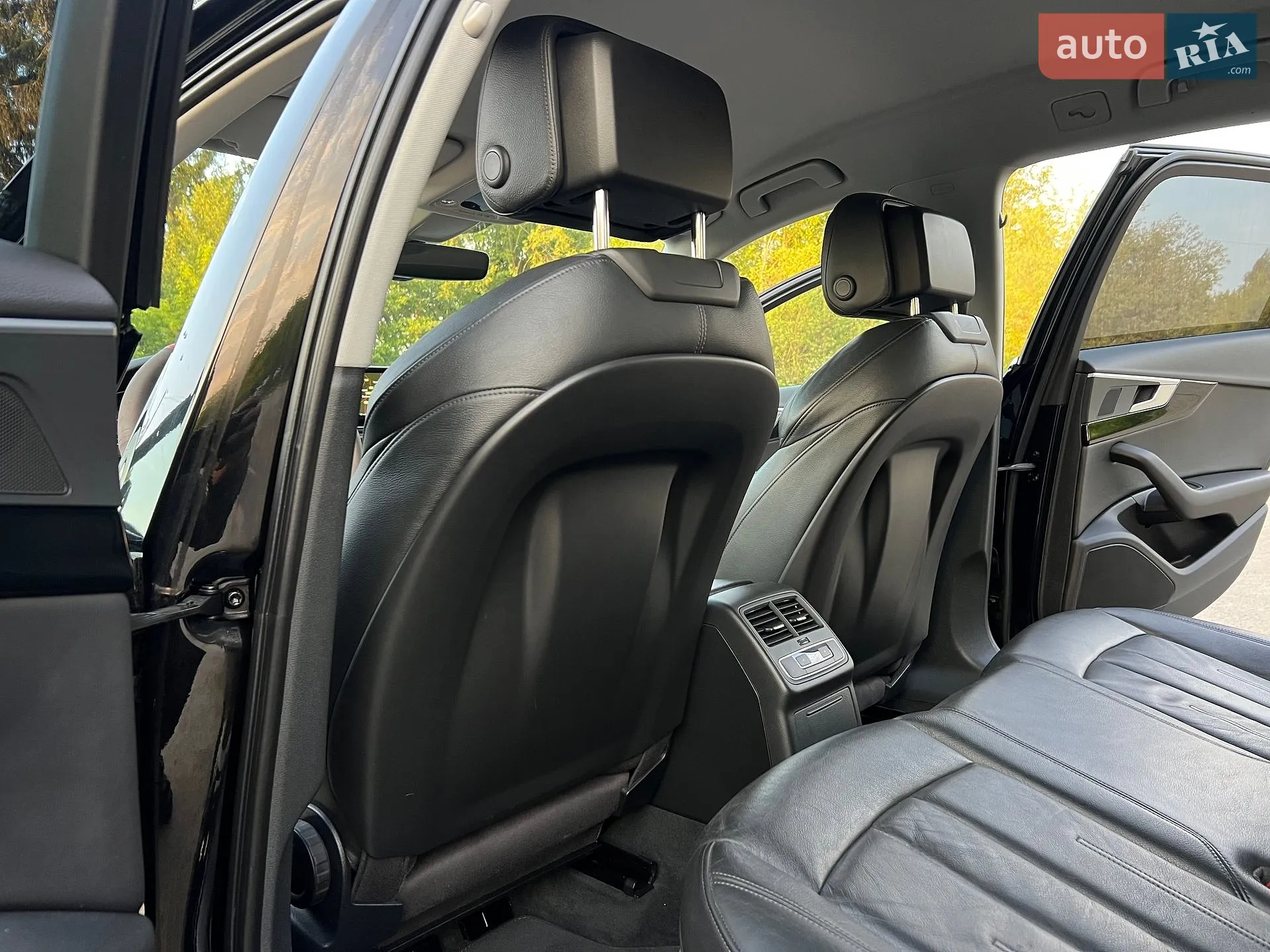 2015 Audi A4 - мініатюра 76