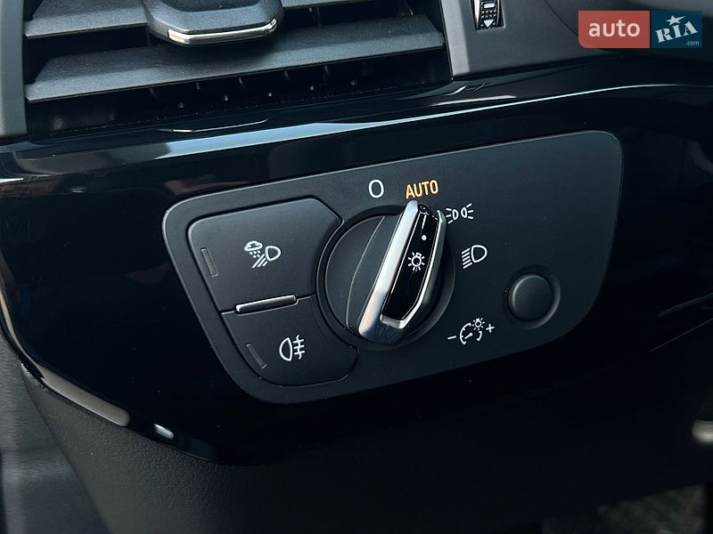 Універсал Audi A4 2015 в Дрогобичі