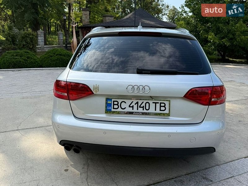 Універсал Audi A4 2010 в Жовкві