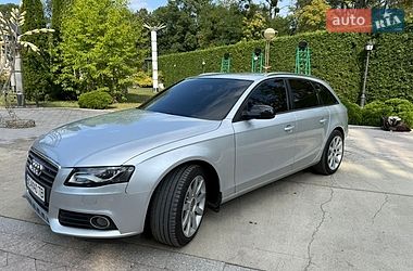 Універсал Audi A4 2010 в Жовкві