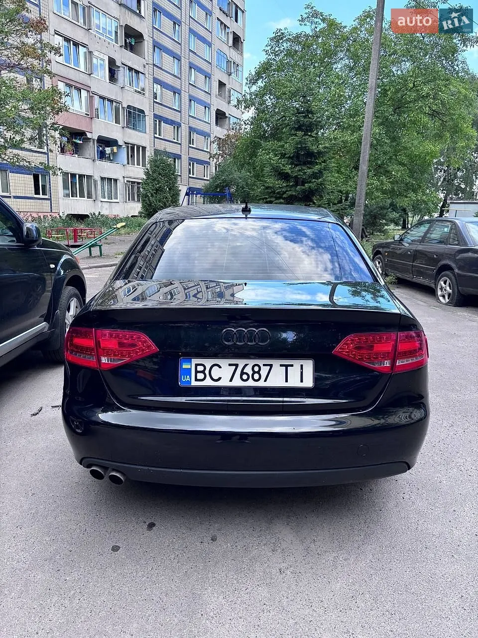 2010 Audi A4 - мініатюра 13