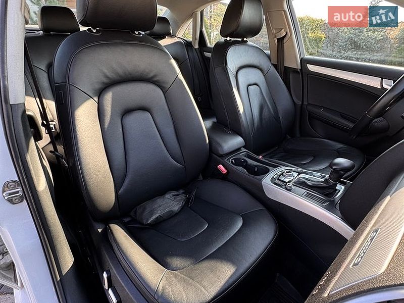 Седан Audi A4 2015 в Стрию