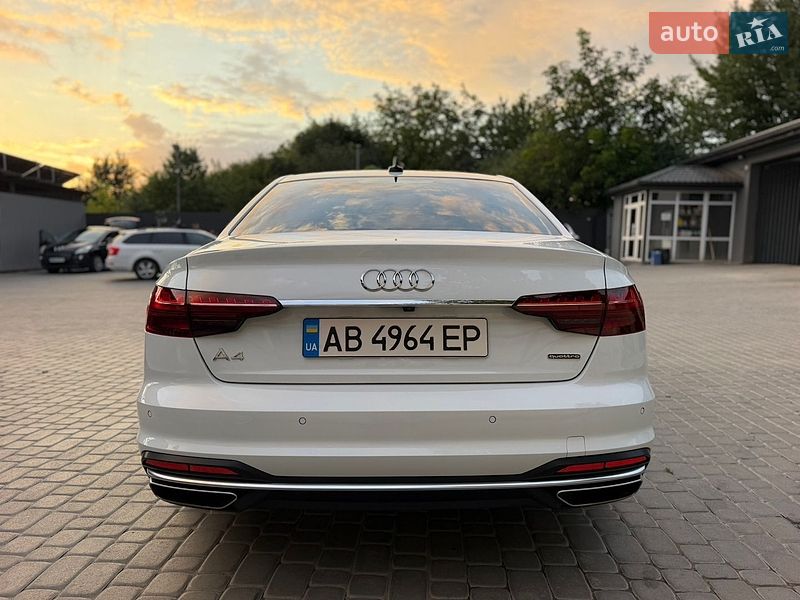 Седан Audi A4 2021 в Виннице