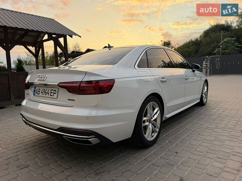 Седан Audi A4 2021 в Виннице