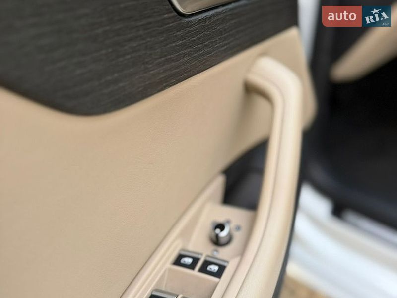 Седан Audi A4 2021 в Виннице