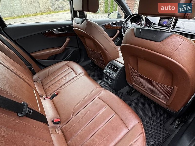 Седан Audi A4 2019 в Стрые