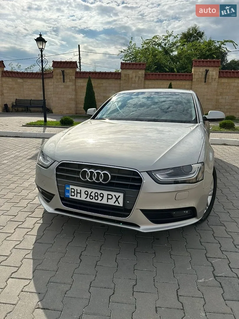 2012 Audi A4 - фото 1