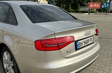 Седан Audi A4 2012 в Измаиле