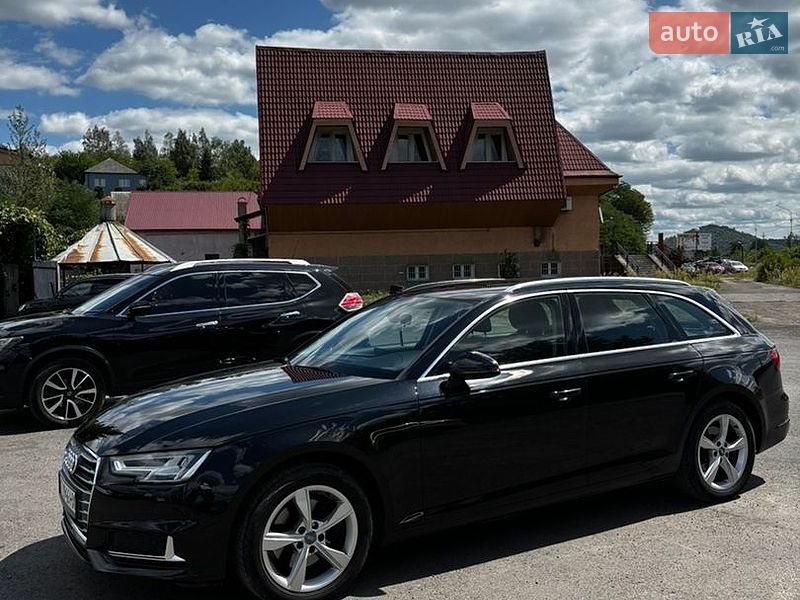 Універсал Audi A4 2018 в Ужгороді