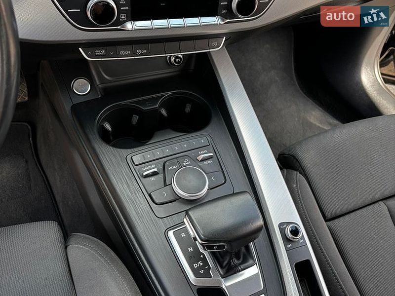 Універсал Audi A4 2018 в Ужгороді
