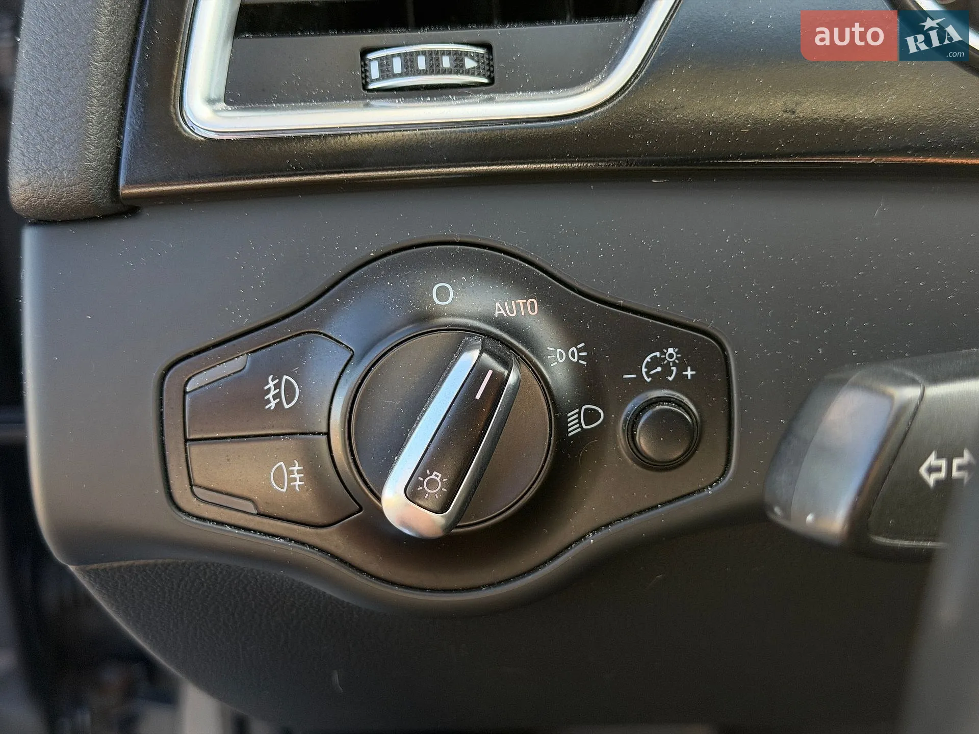 2015 Audi A4 - мініатюра 25