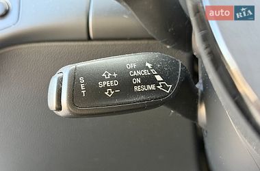 Седан Audi A4 2015 в Львове