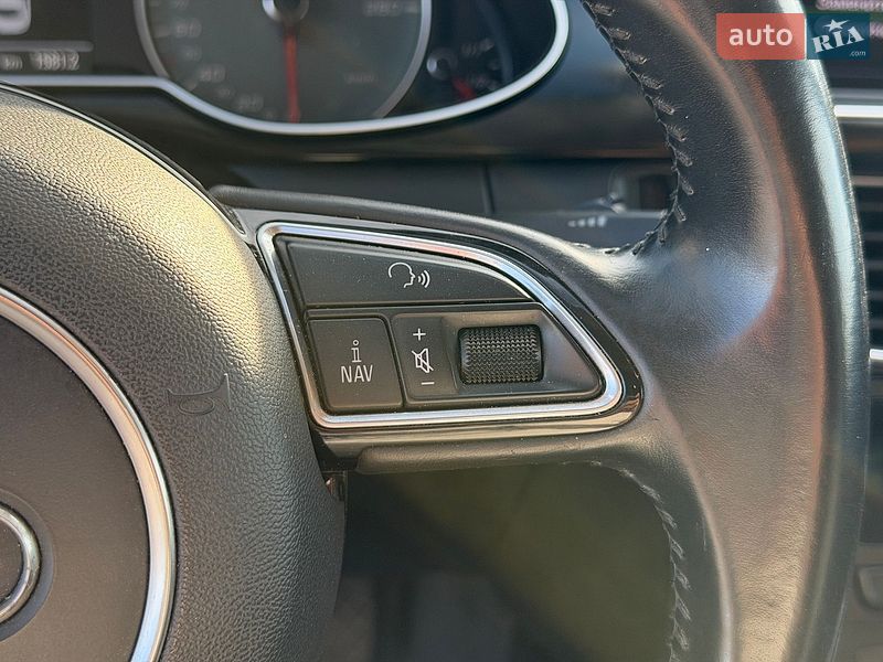 Седан Audi A4 2015 в Львове