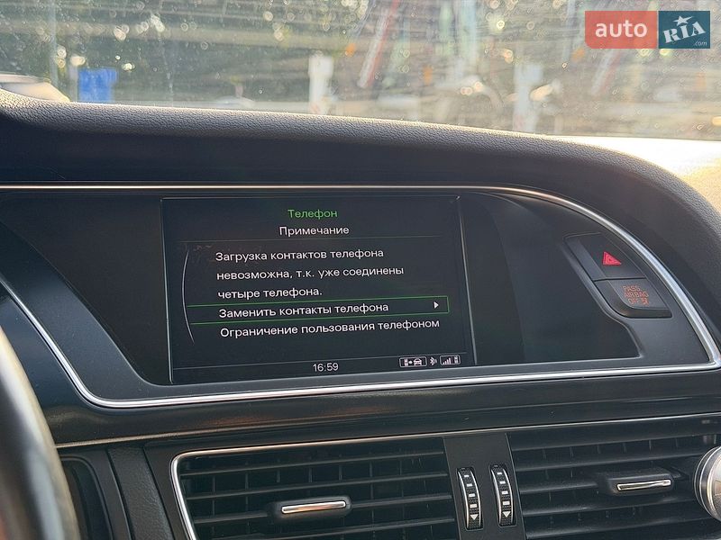 Седан Audi A4 2015 в Львове