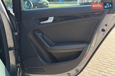 Седан Audi A4 2015 в Львове
