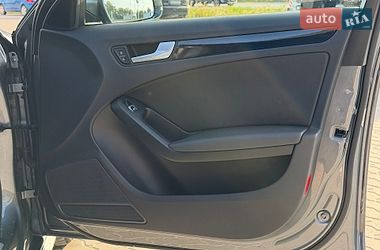 Седан Audi A4 2015 в Львові