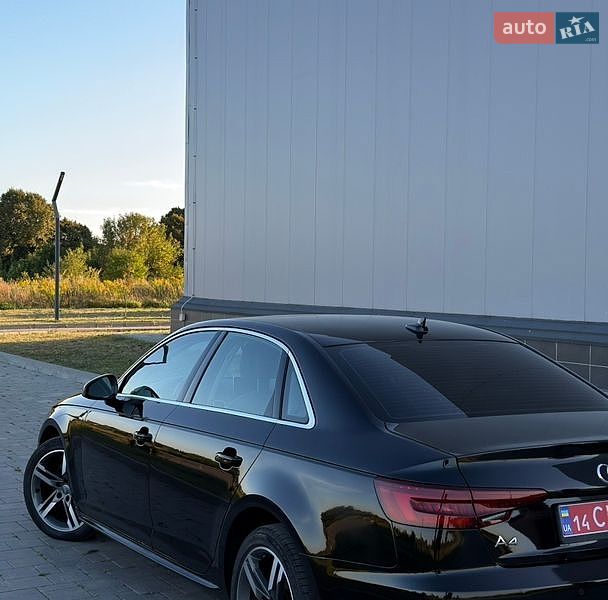 Седан Audi A4 2018 в Здолбуніві