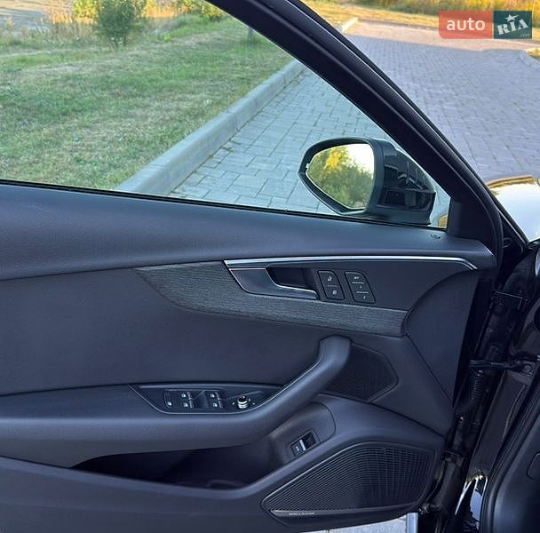 Седан Audi A4 2018 в Здолбуніві