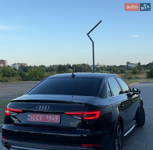 Седан Audi A4 2018 в Здолбунове
