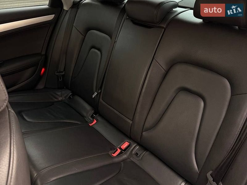 Седан Audi A4 2015 в Миколаєві