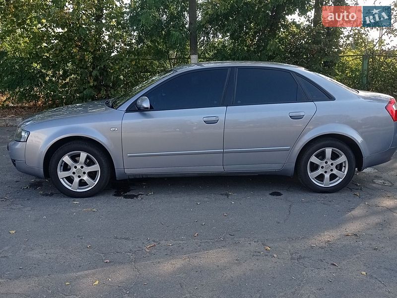 Седан Audi A4 2003 в Лубнах