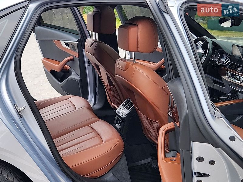 Седан Audi A4 2022 в Вінниці