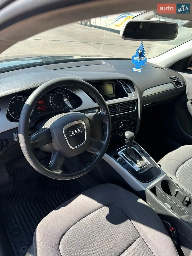 2010 Audi A4 - мініатюра 10