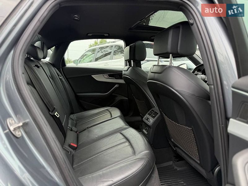 Седан Audi A4 2016 в Львові