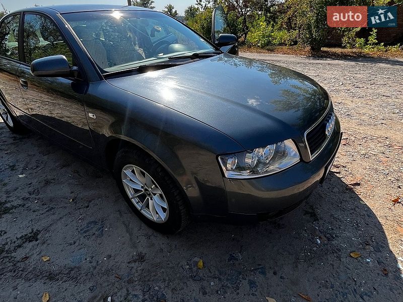 Седан Audi A4 2004 в Звенигородке