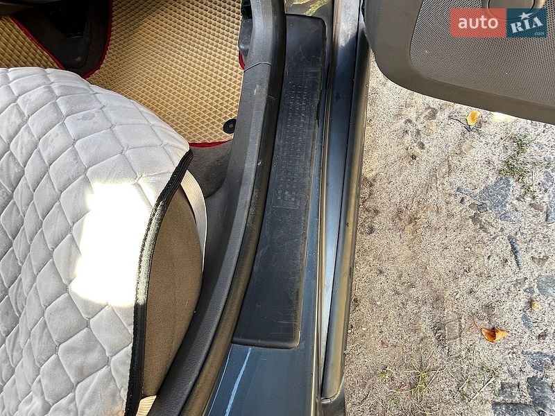 Седан Audi A4 2004 в Звенигородке